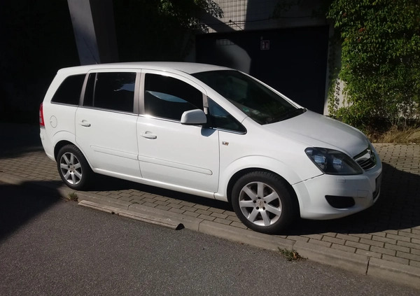 Opel Zafira cena 13500 przebieg: 309000, rok produkcji 2011 z Góra małe 121